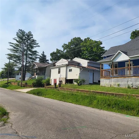 $55,000 | 945 Cedar Street, Poplar Bluff, MO 63901