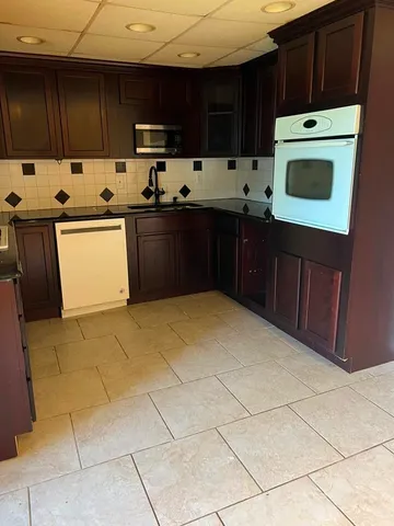 $469,000 | 14 Blue Stone Ridge, Battle Creek, MI 49014