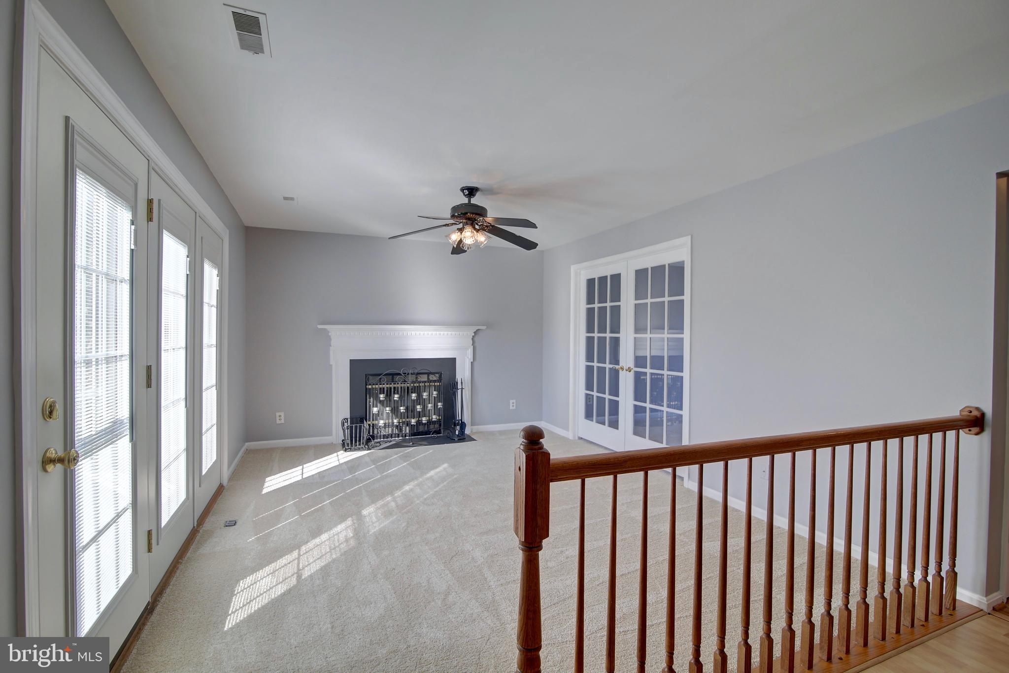 10217 Racquet Circle Manassas, VA 20110 - Photo 13 of 31 Living Room