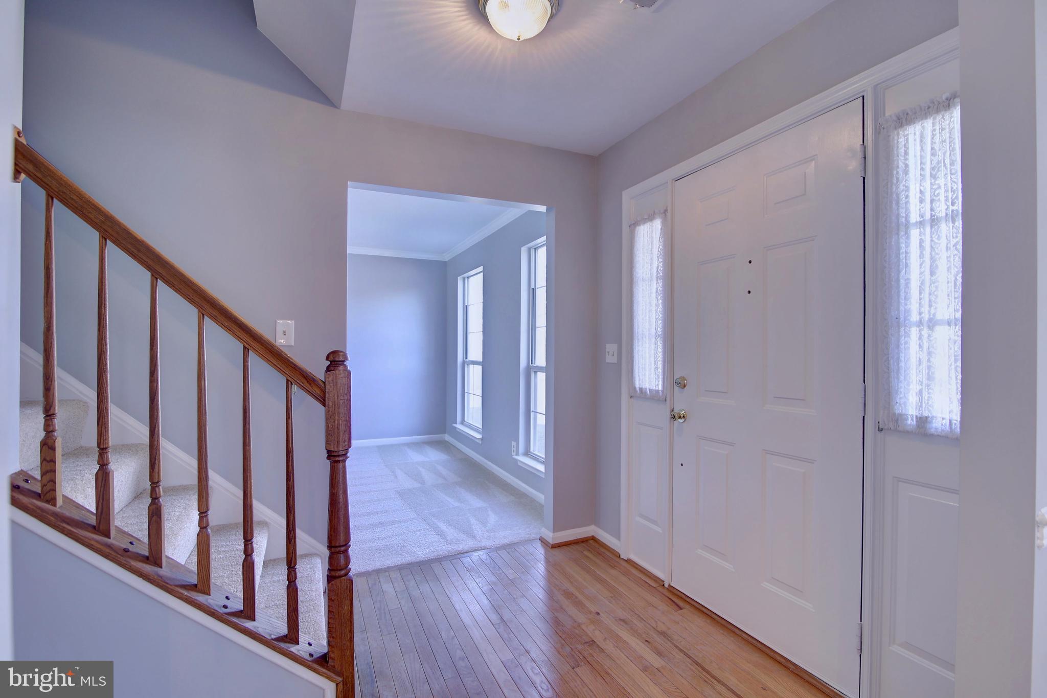 10217 Racquet Circle Manassas, VA 20110 - Photo 3 of 31 Interior Entrance