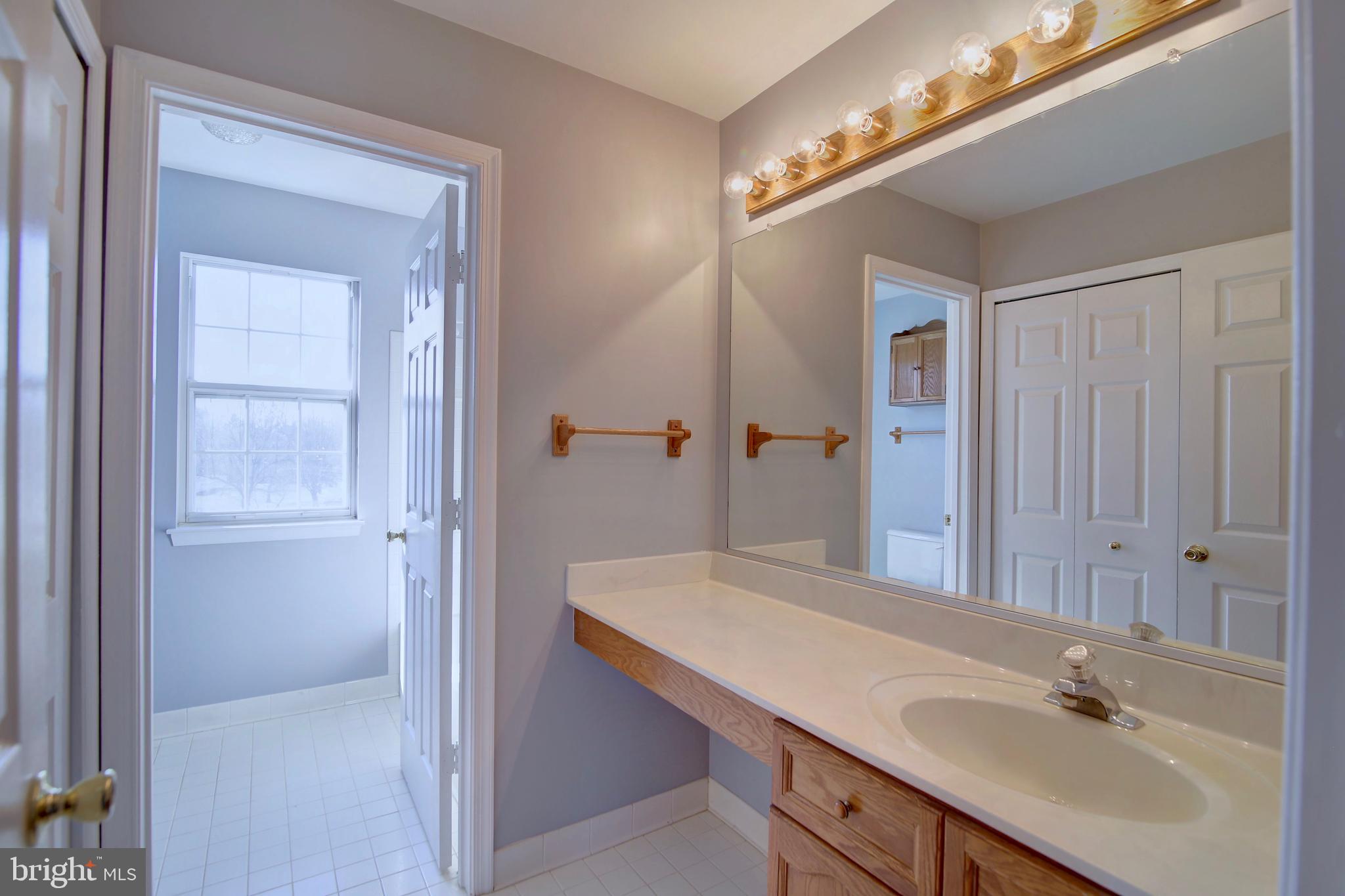 10217 Racquet Circle Manassas, VA 20110 - Photo 24 of 31 Upper Level Hallway Bathroom