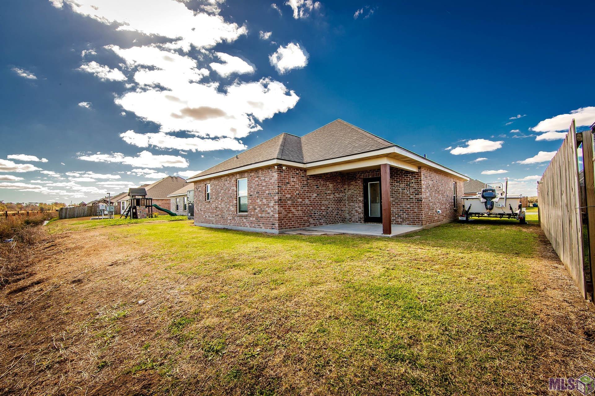 241 Darwen Drive Raceland, LA 70394 - Photo 4 of 13