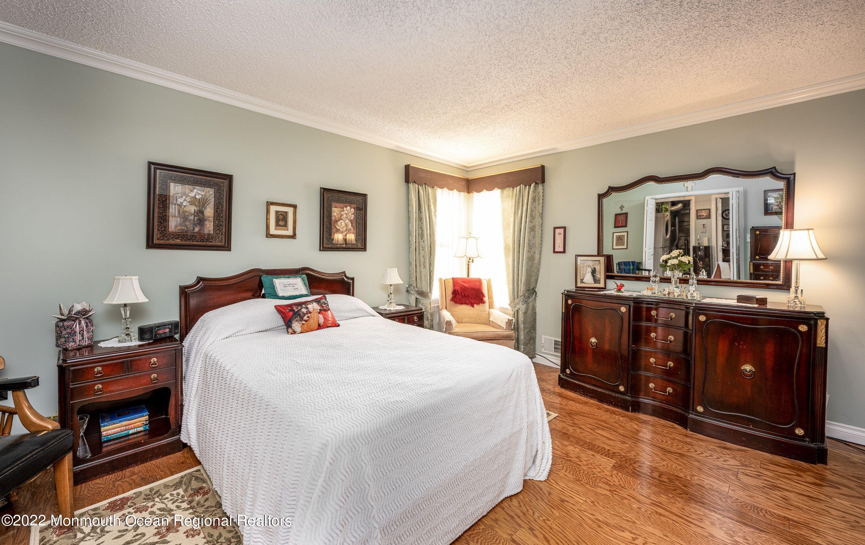 118 Almond Road Freehold, NJ 07728 - Photo 20 of 31 Main Bedroom