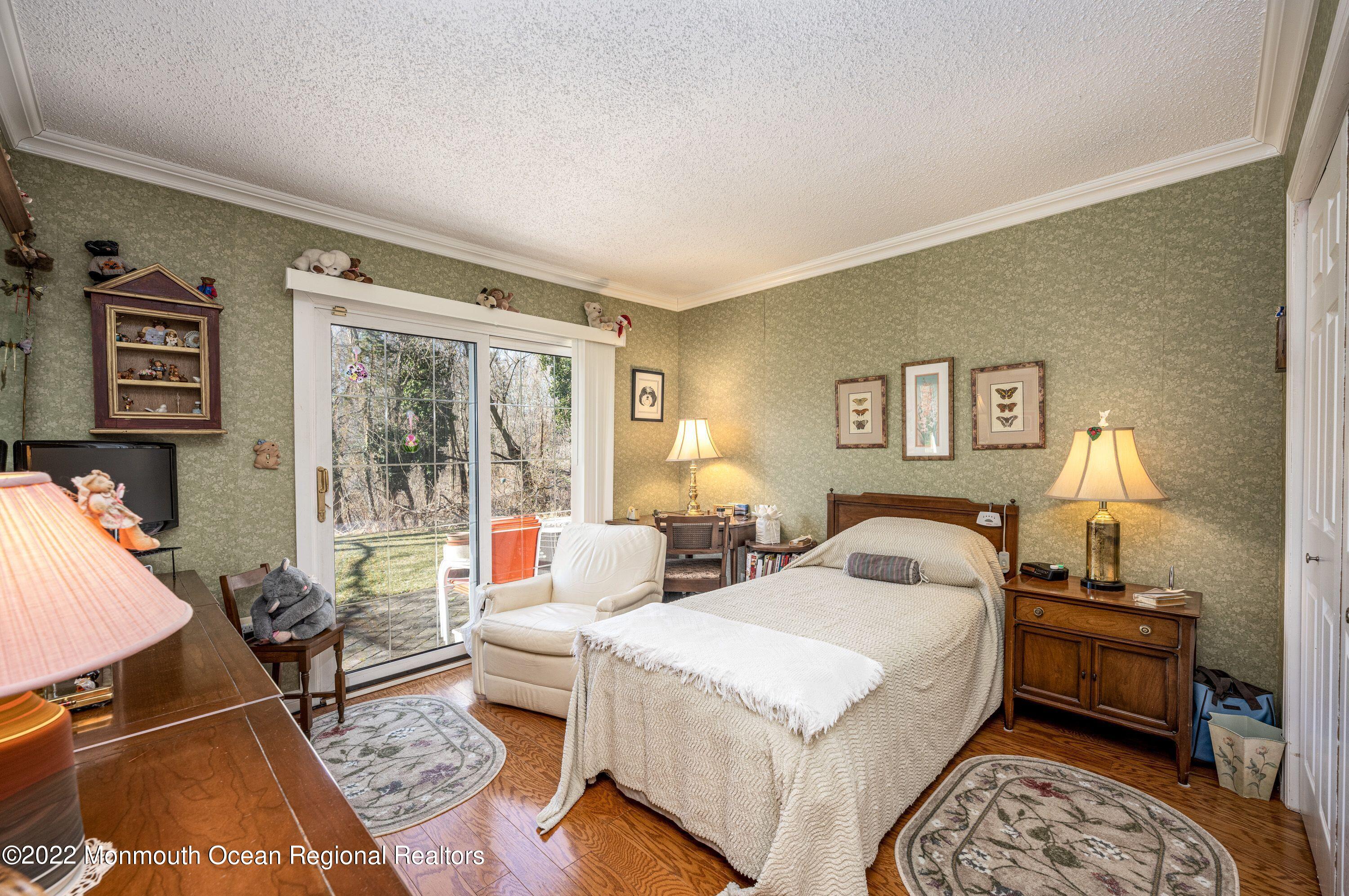 118 Almond Road Freehold, NJ 07728 - Photo 23 of 31 2nd Bedroom