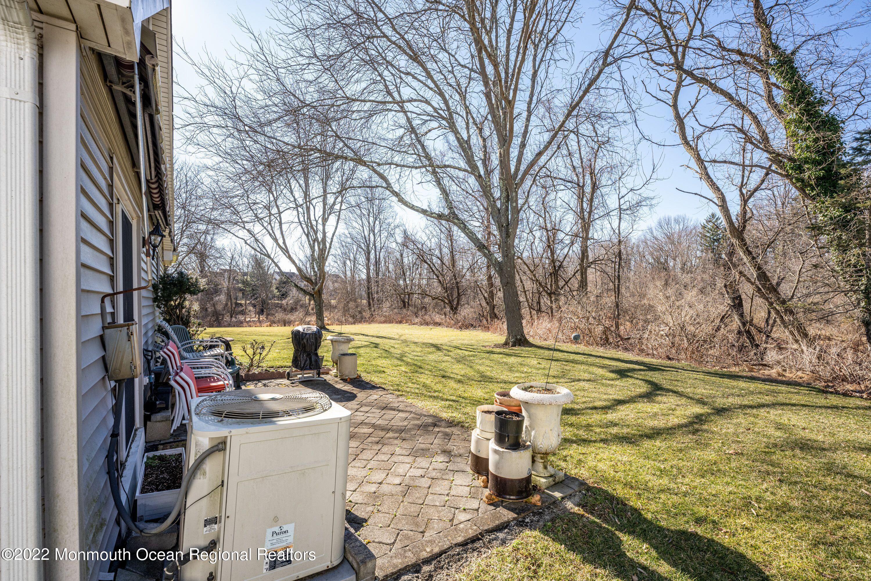 118 Almond Road Freehold, NJ 07728 - Photo 5 of 31 Back