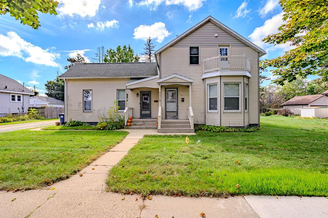 907 Single Wausau, WI 54403 - Photo 1 of 28 Gallery Image 1