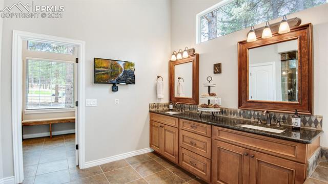 15820 Winding Trail Road Colorado Springs, CO 80908 - Photo 23 of 50 Gallery Image 23