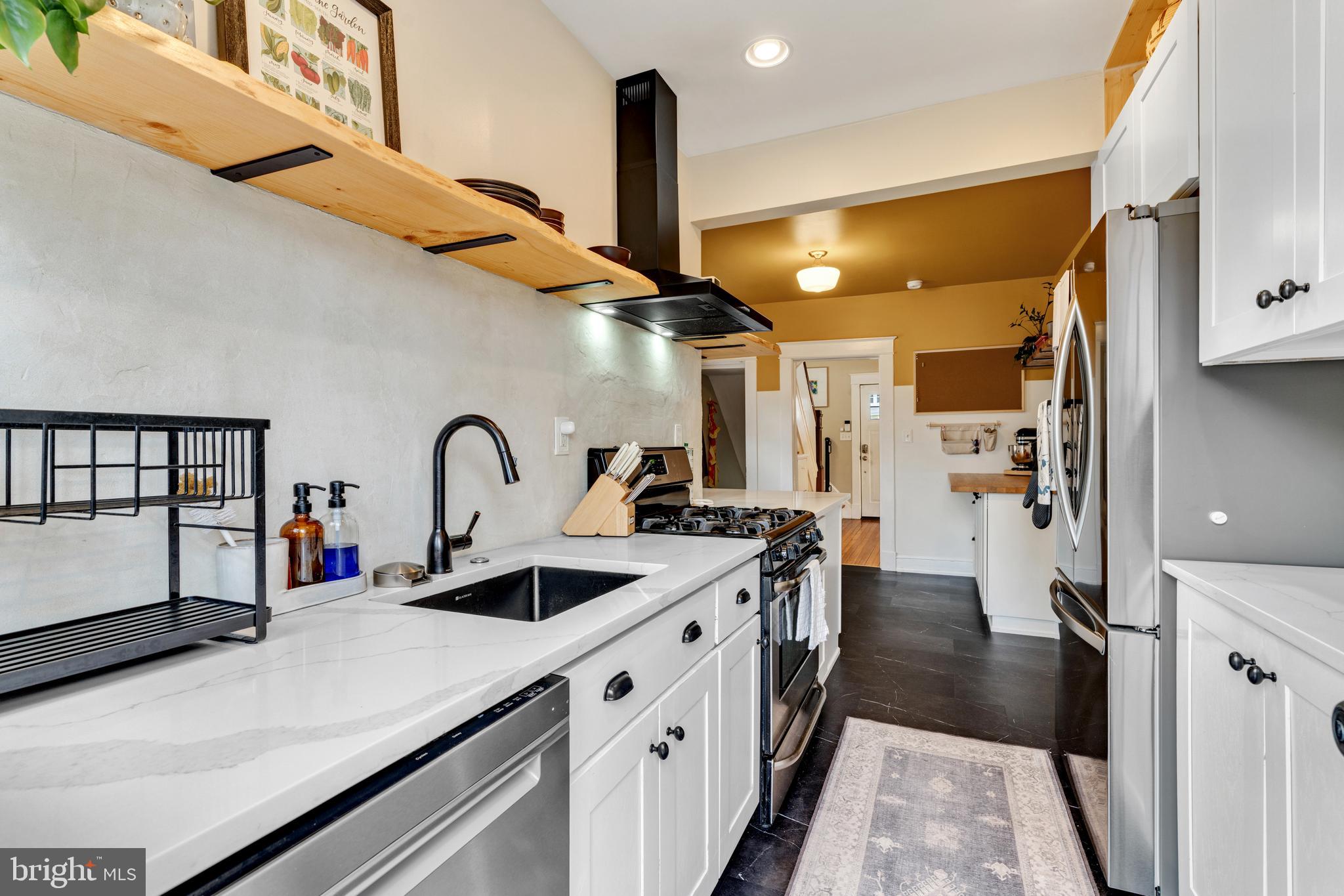 5300 Tramore Road Baltimore, MD 21214 - Photo 17 of 41