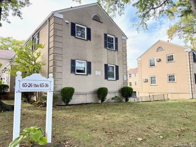 $359,000 | 65-26B 223rd Place, Unit 2 | Oakland Gardens