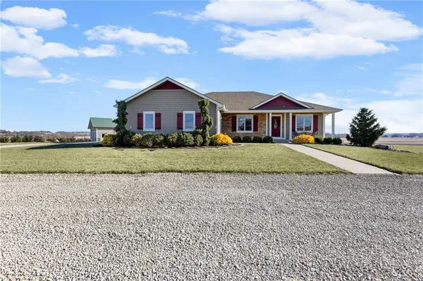 $839,900 | 556 North 775th Road, Lawrence, KS 66047