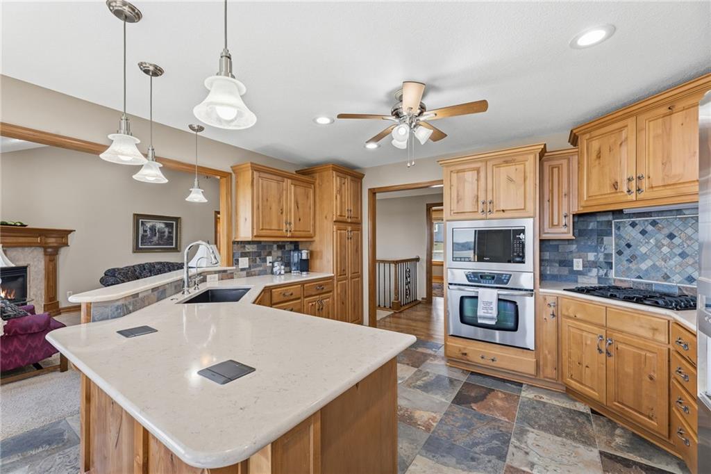 556 North 775th Road Lawrence, KS 66047 - Photo 28 of 89