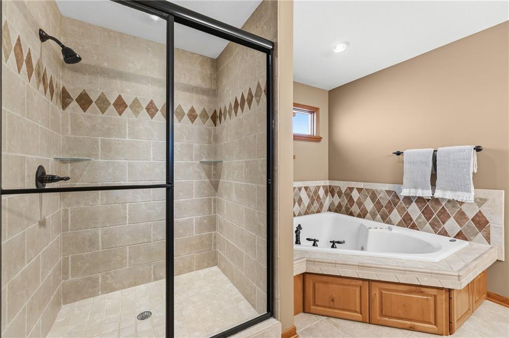 556 North 775th Road Lawrence, KS 66047 - Photo 33 of 89