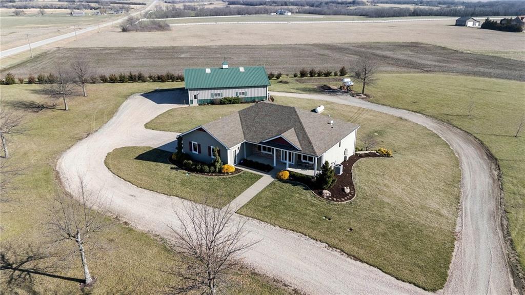 556 North 775th Road Lawrence, KS 66047 - Photo 7 of 89
