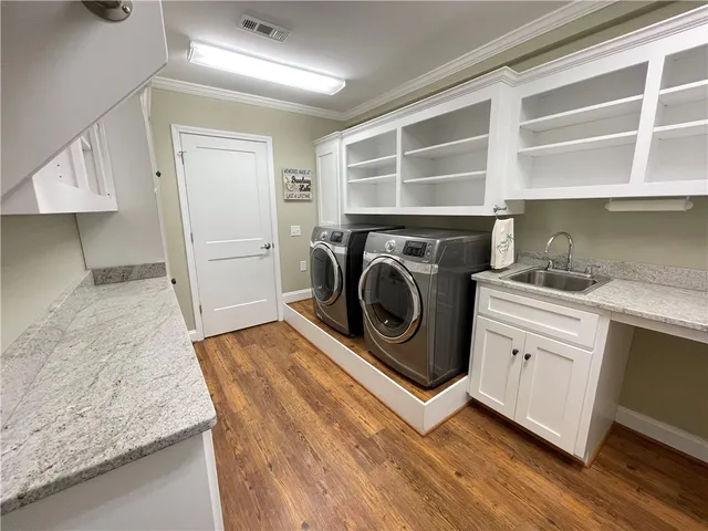 $649,500 | 720 Lakeside Drive, Anderson, SC 29621