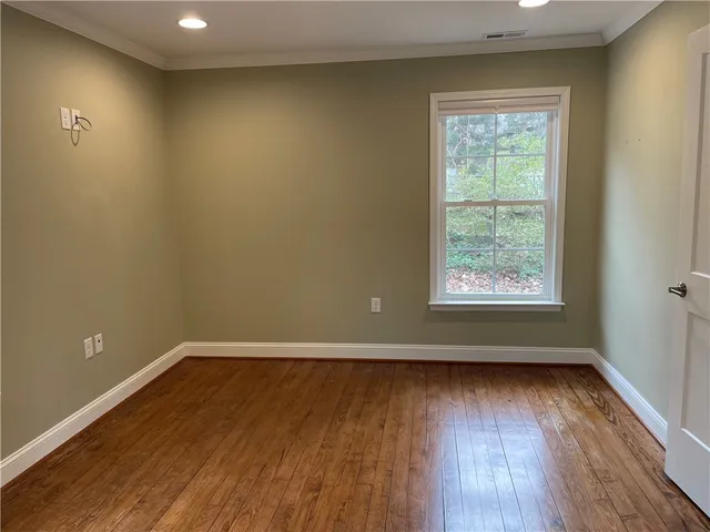 $649,500 | 720 Lakeside Drive, Anderson, SC 29621