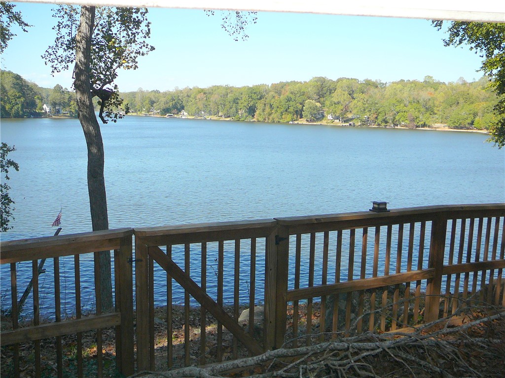 720 Lakeside Drive Anderson, SC 29621 - Photo 3 of 34