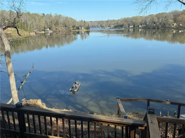 $649,500 | 720 Lakeside Drive, Anderson, SC 29621