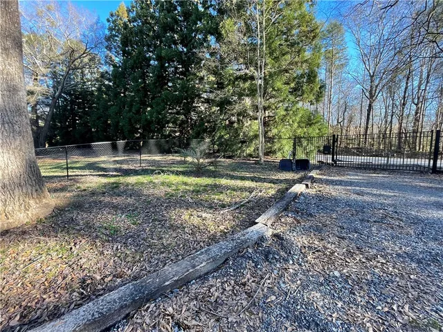 $649,500 | 720 Lakeside Drive, Anderson, SC 29621