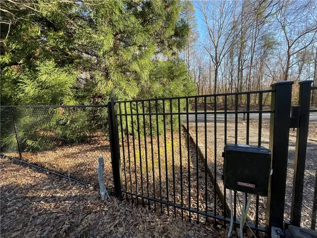 $649,500 | 720 Lakeside Drive, Anderson, SC 29621