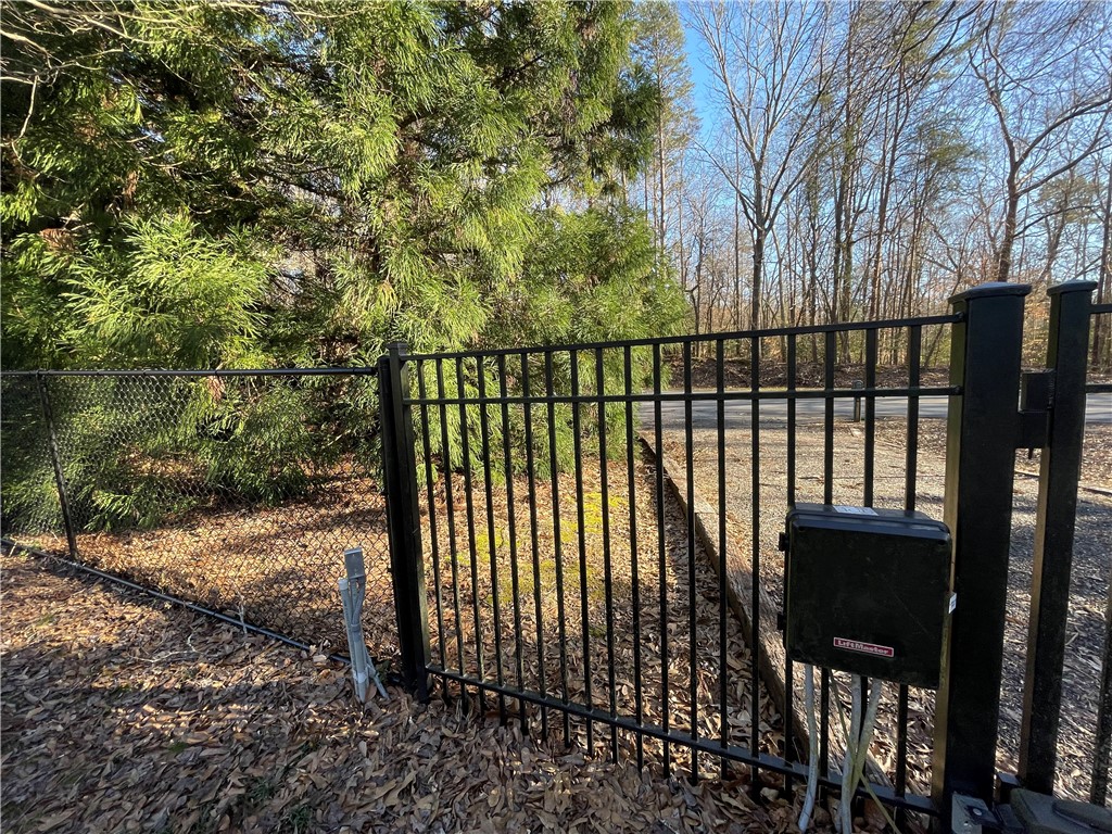 720 Lakeside Drive Anderson, SC 29621 - Photo 33 of 34