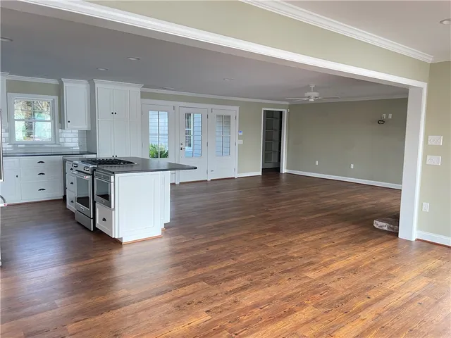 $649,500 | 720 Lakeside Drive, Anderson, SC 29621