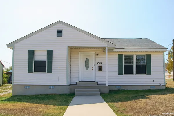 $199,000 | 1266 West Elsmere Place, San Antonio, TX 78201