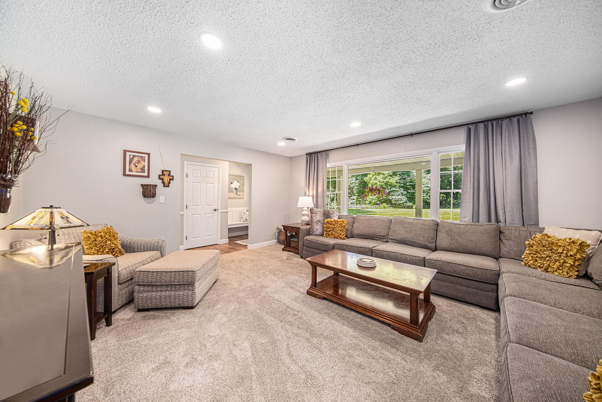 5911 McCain Road Jackson, MI 49201 - Photo 6 of 45 008_sbp_100