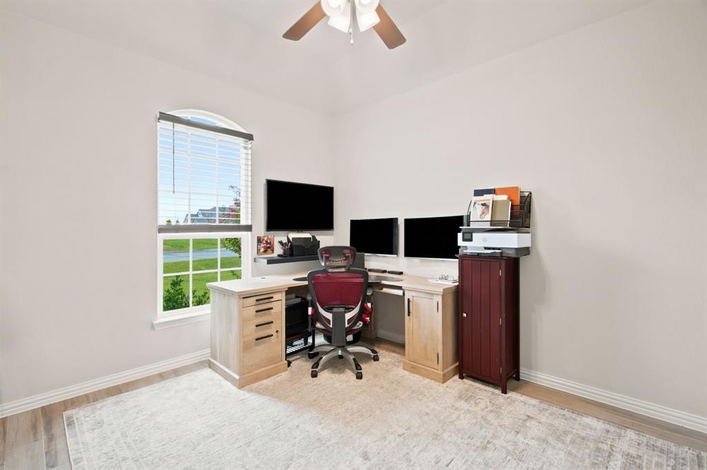 1128 Trinity Drive Springtown, TX 76082 - Photo 27 of 40