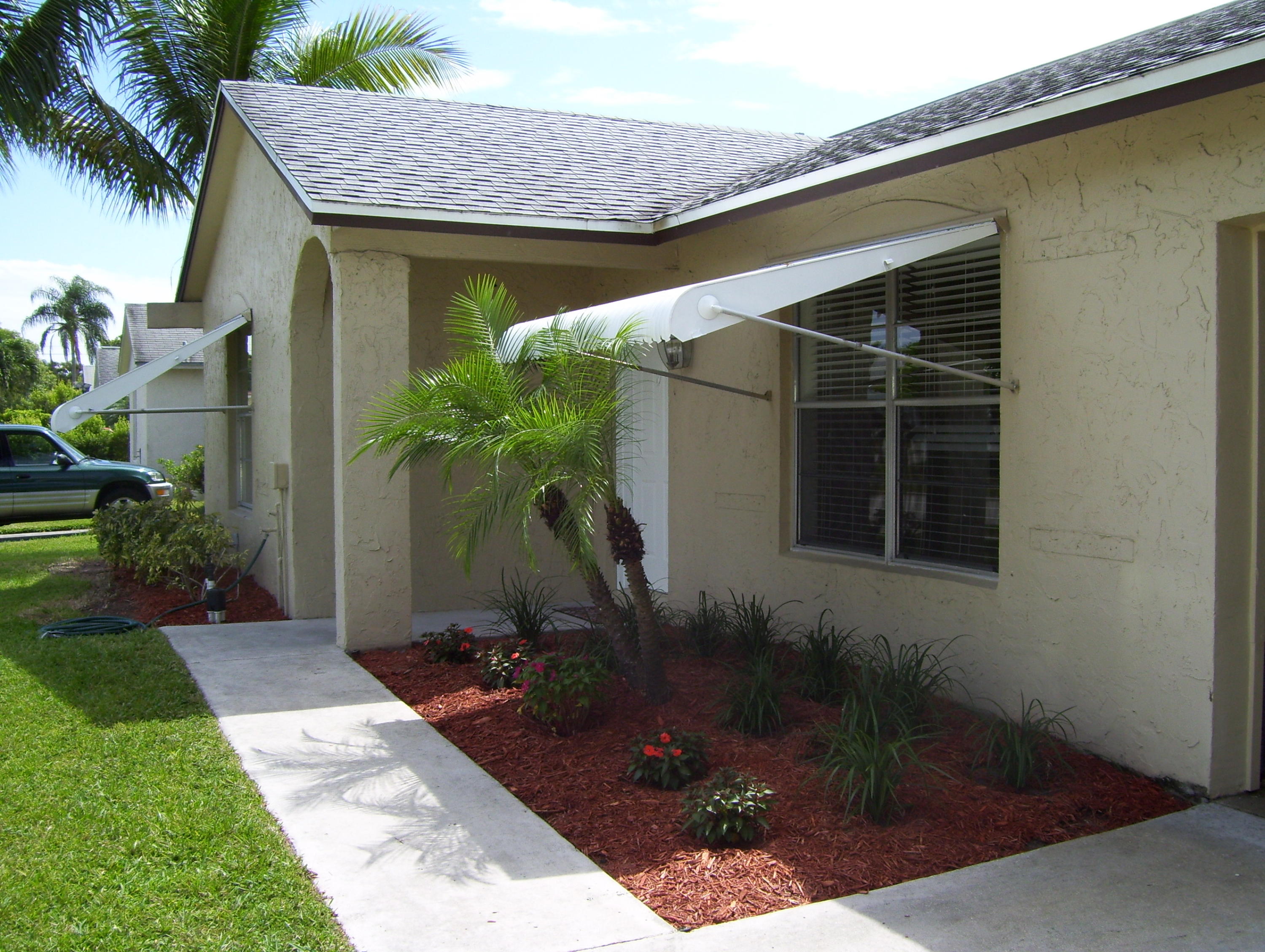 152 Banyan Circle Jupiter, FL 33458 - Photo 19 of 21 Nicely Landscaped w / Irrigation System