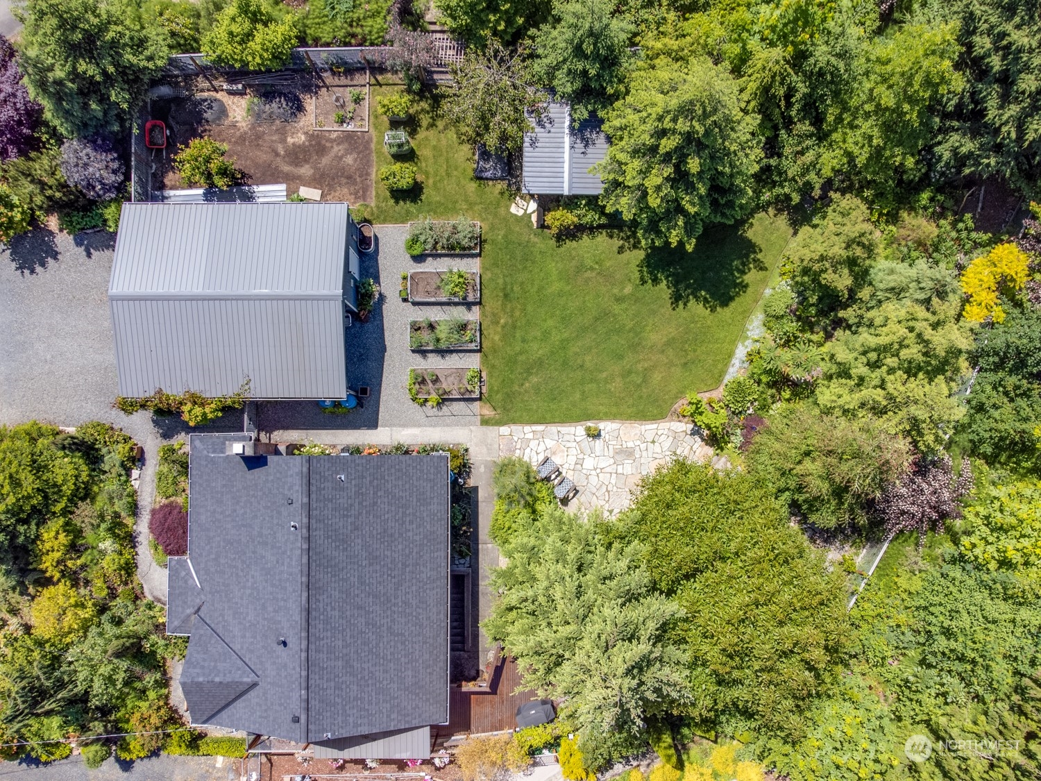 3912 Friday Avenue Everett, WA 98201 - Photo 32 of 35 an aerial view of residential houses with outdoor space and street view
