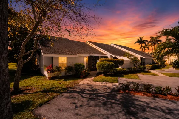 $249,000 | 10776 Waterberry Drive, Boca Raton, FL 33498