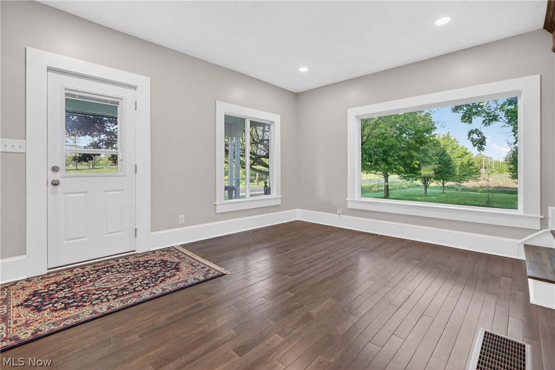 9865 Tallmadge Road Diamond, OH 44412 - Photo 10 of 39