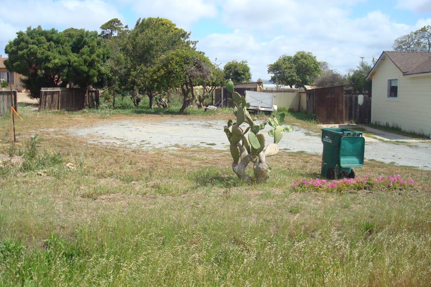 61 Russell Road Salinas, CA 93906 - Photo 3 of 19 Gallery Image 3