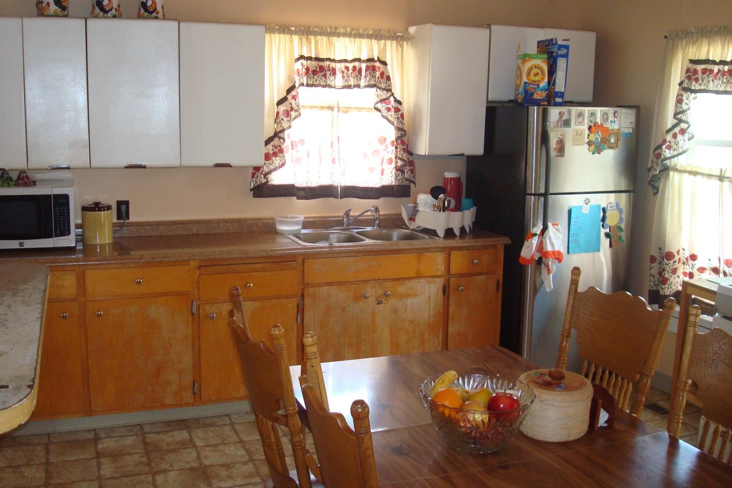 61 Russell Road Salinas, CA 93906 - Photo 5 of 19 Gallery Image 5