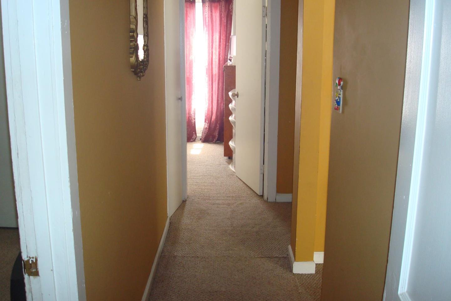 61 Russell Road Salinas, CA 93906 - Photo 7 of 19 Gallery Image 7