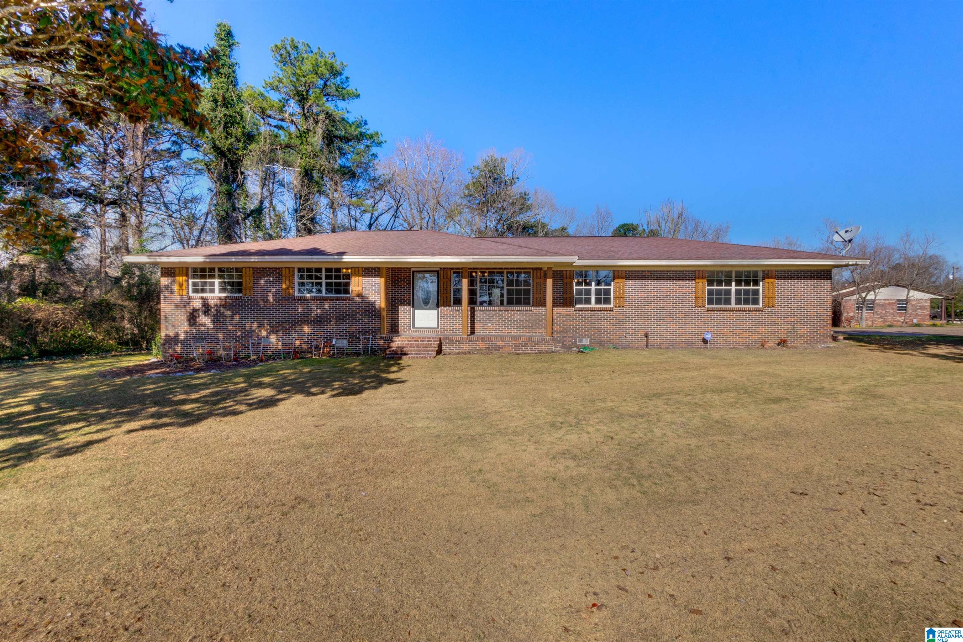 100 Kevin Lane Clanton, AL 35045 - Photo 1 of 38