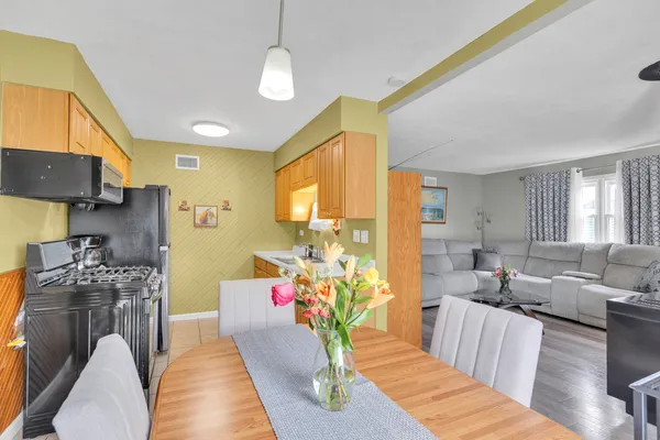 $249,788 | 1314 Ely Court, Unit 1314, Wheeling, IL 60090