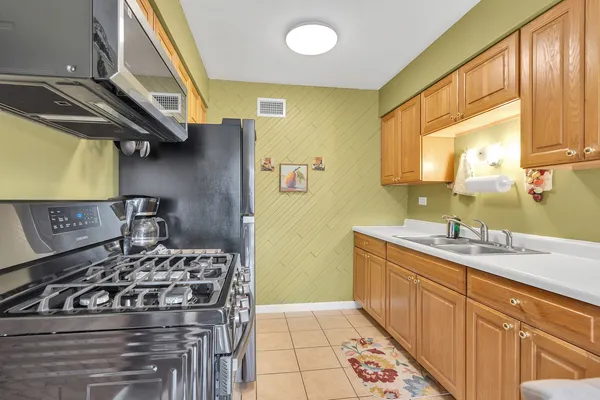 $249,788 | 1314 Ely Court, Unit 1314, Wheeling, IL 60090