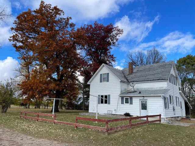 $235,000 | 33898 655th Avenue, Watkins, MN 55389