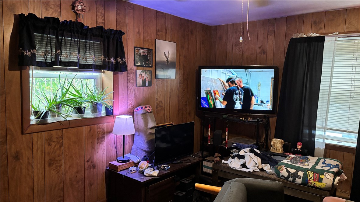 155 Thomas Street Woonsocket, RI 02895 - Photo 3 of 5