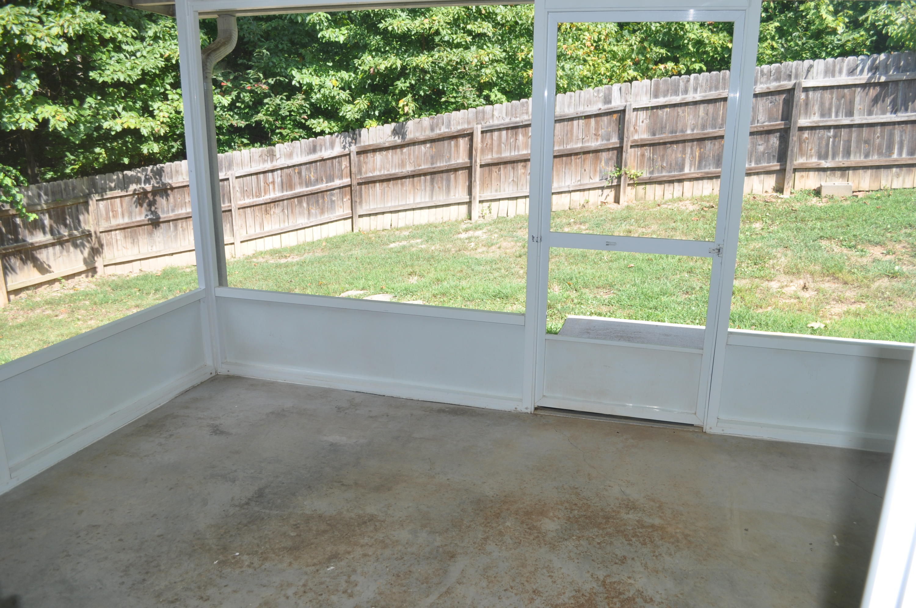 8318 Timber Ridge Lane Powell, TN 37849 - Photo 19 of 25 19 Screened Patio
