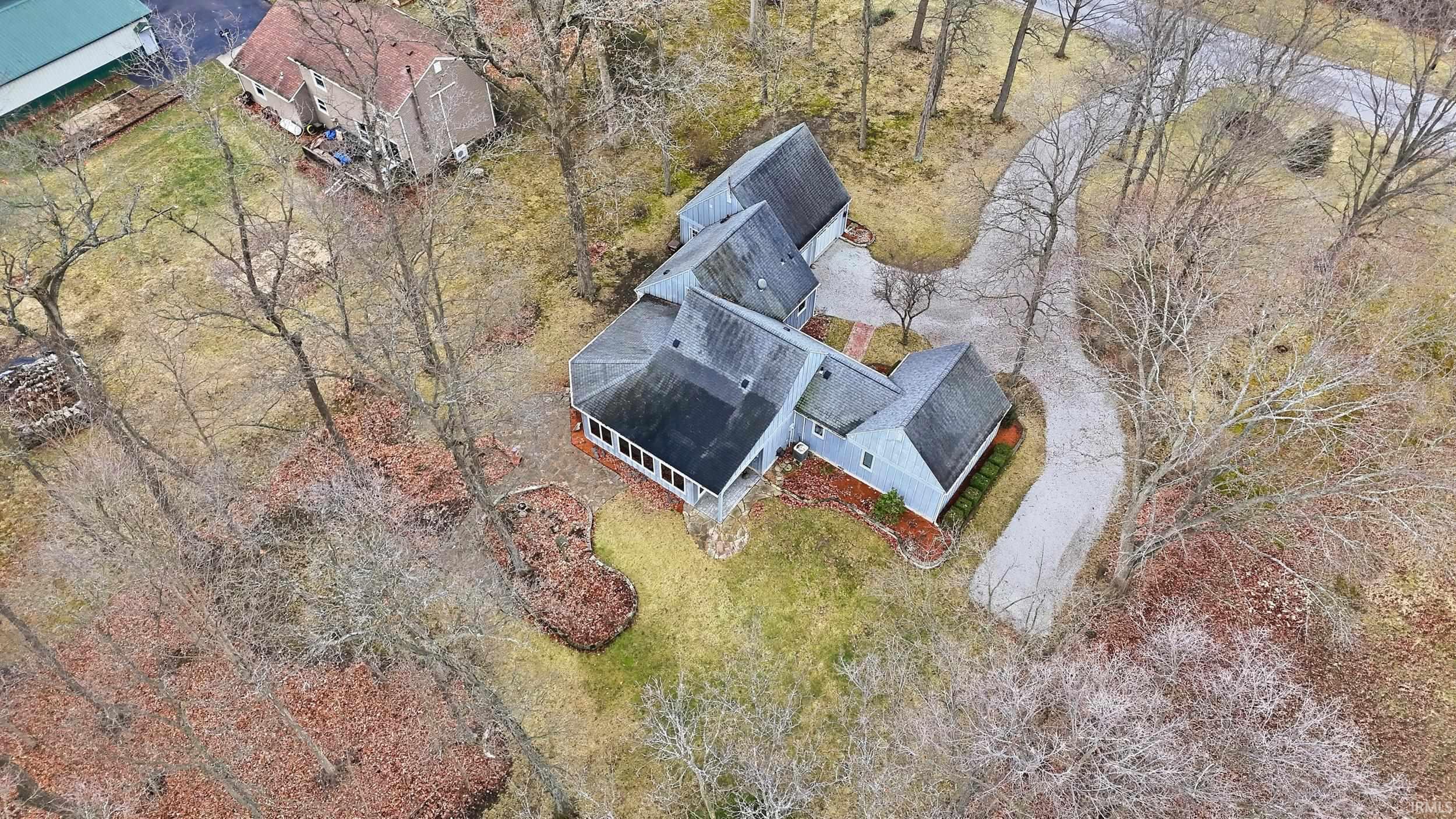 16716 Wappes Road Churubusco, IN 46723 - Photo 4 of 36