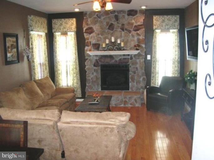 9625 Gerst Road Perry Hall, MD 21128 - Photo 17 of 20 Living Room