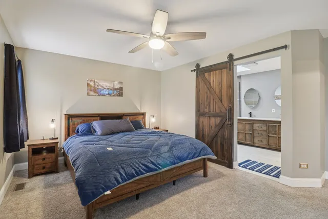 $425,000 | 220 Glenbrook Trail, McHenry, IL 60050