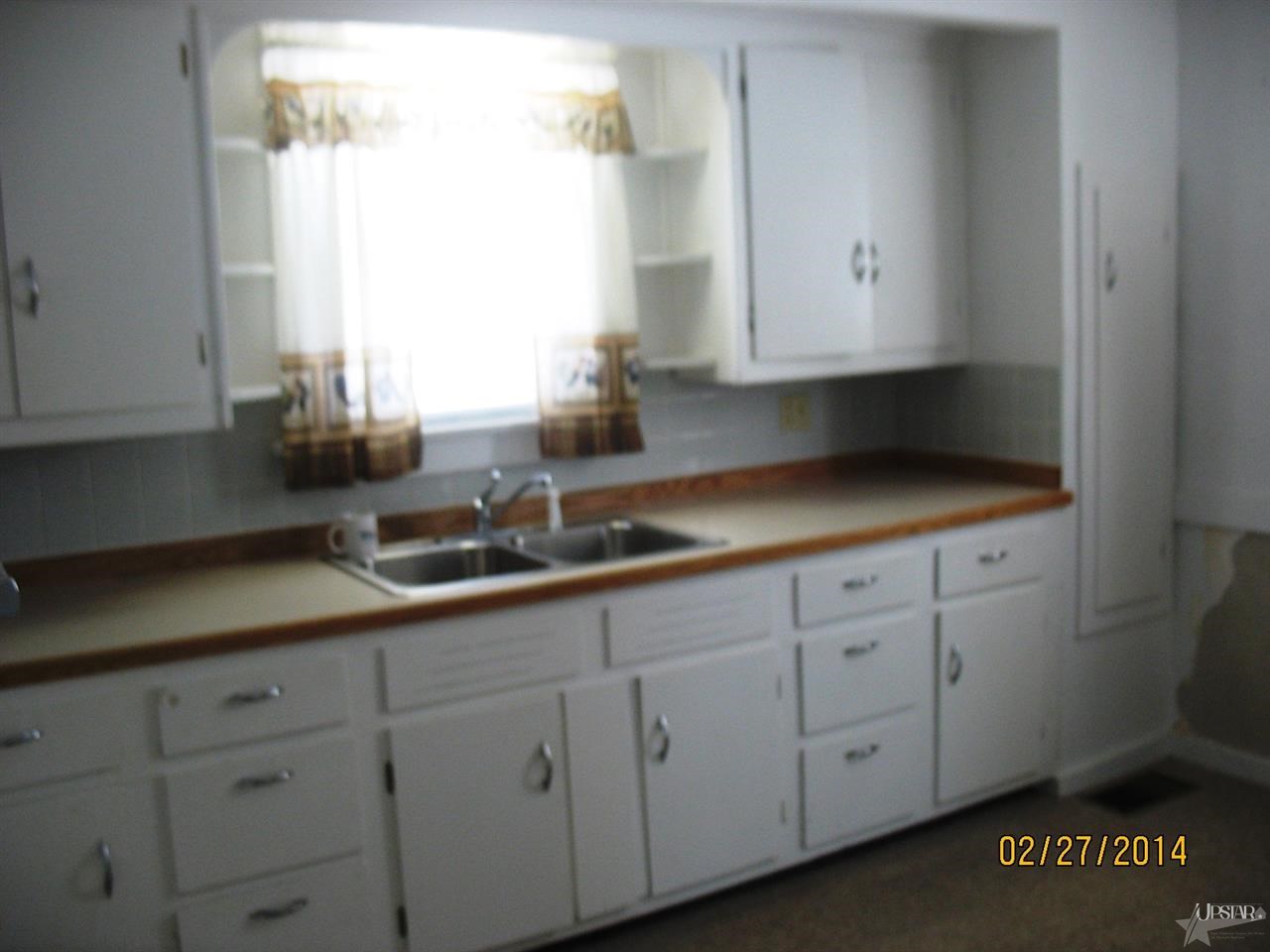 7409 Bluffton Road Fort Wayne, IN 46809 - Photo 2 of 10