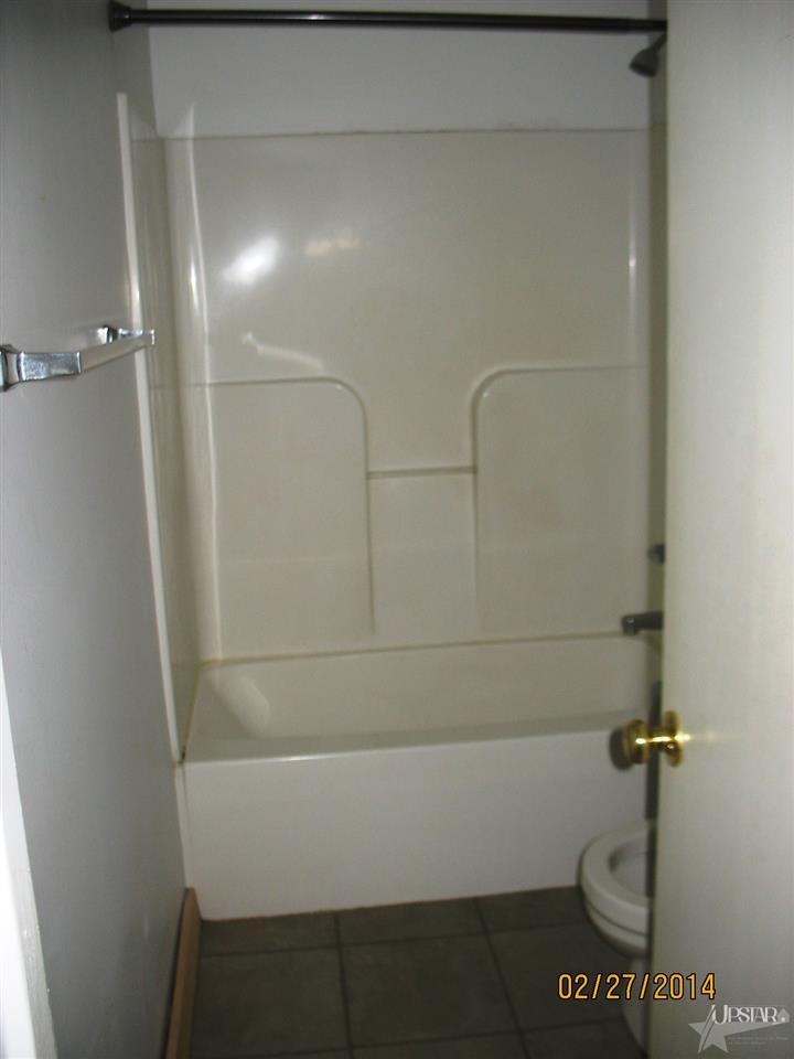7409 Bluffton Road Fort Wayne, IN 46809 - Photo 4 of 10