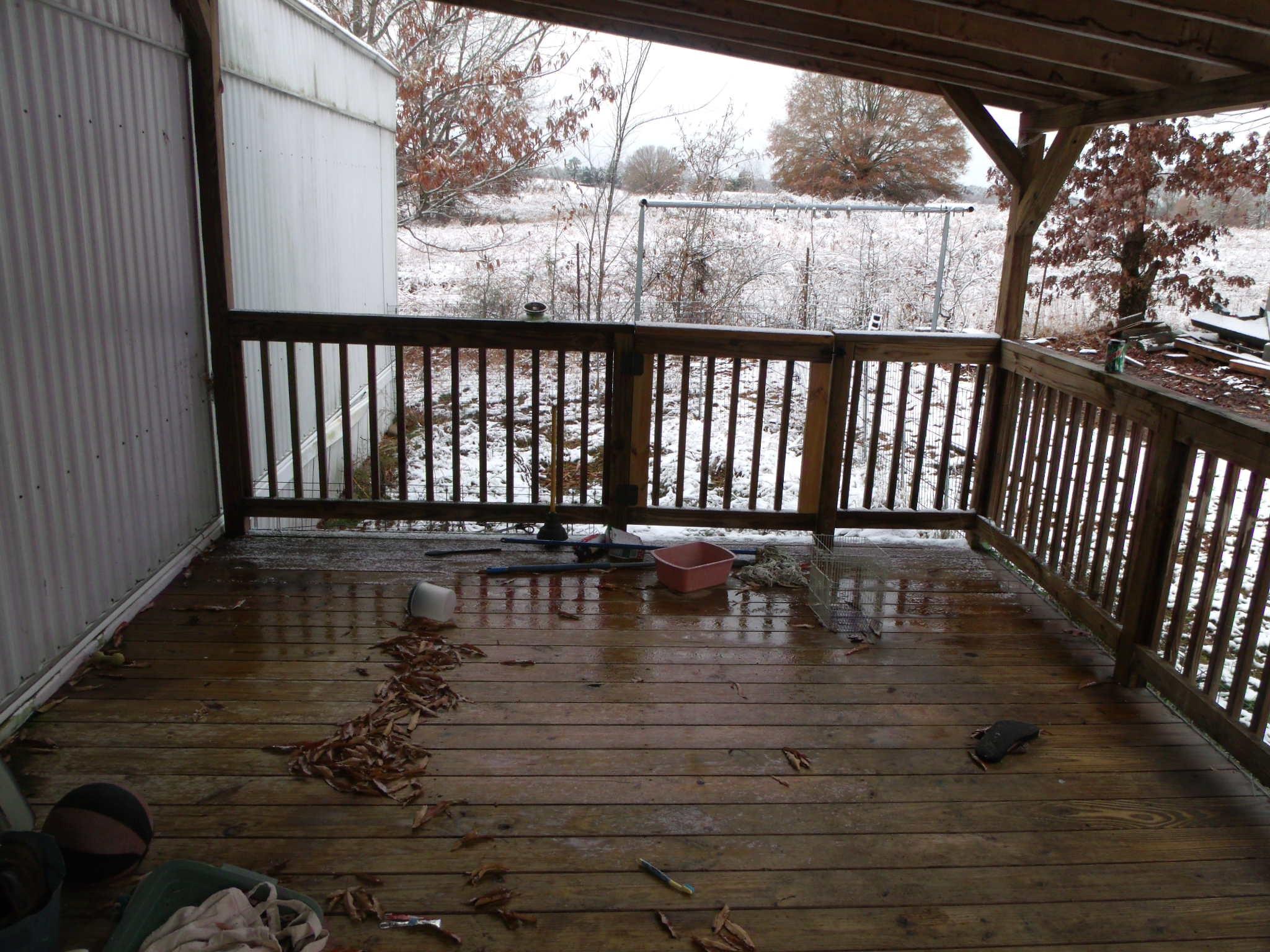 1646 Hopeless Road Dandridge, TN 37725 - Photo 8 of 19 front porch