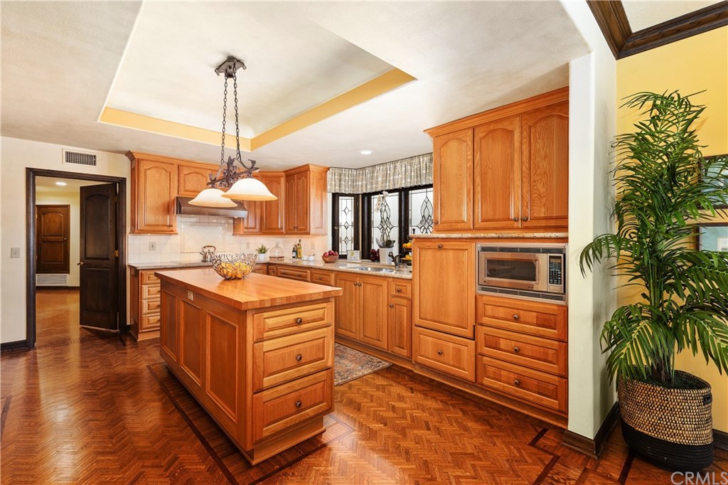 27681 Chapala Mission Viejo, CA 92692 - Photo 18 of 74