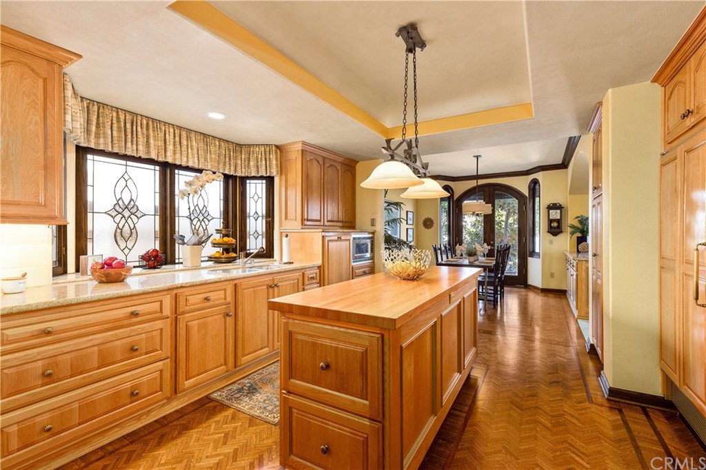 27681 Chapala Mission Viejo, CA 92692 - Photo 20 of 74