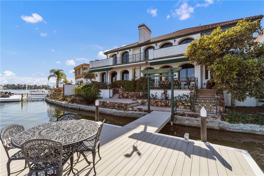 27681 Chapala Mission Viejo, CA 92692 - Photo 4 of 74